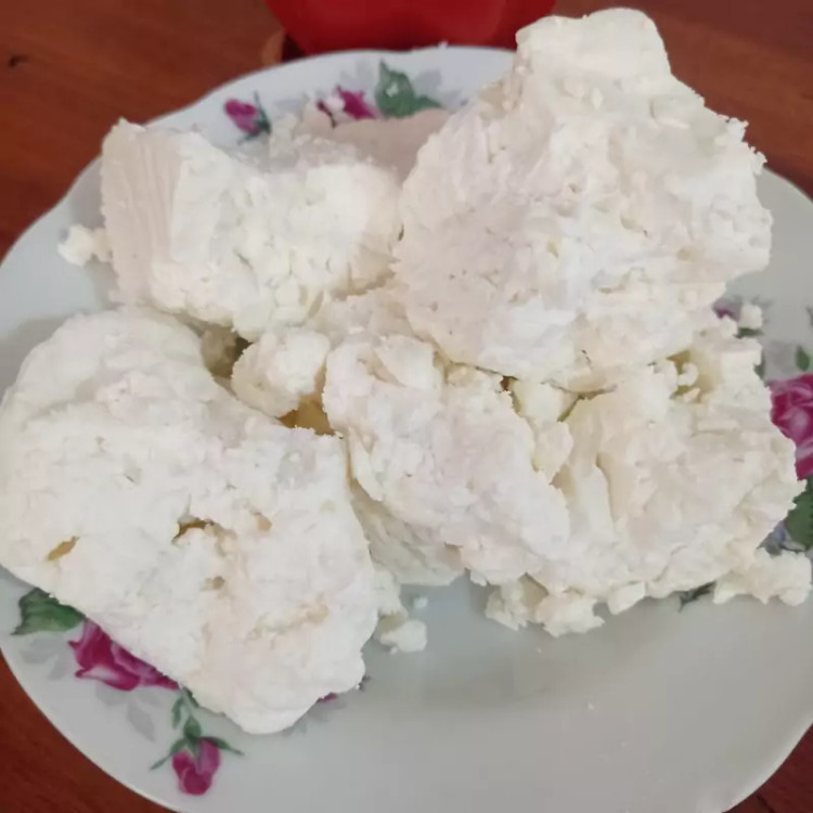 پنیر محلی گوسفندی اردبیل درجه یک بسته 400 گرمی ارسال برای تهران و کرج