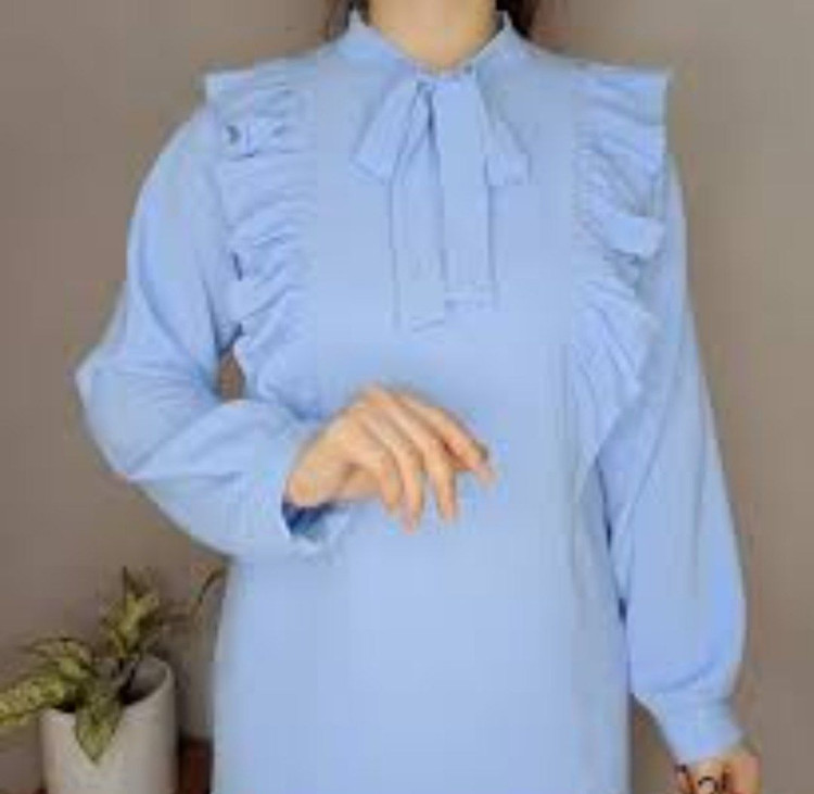 ست نسکافه ای بلوز هم نسکافه ای هست بعلت نبودن عکس ژورنال مدل بلوز رو آبی گذاشتم