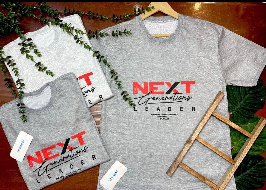 لارج میباشدرنگ طوسی تیره