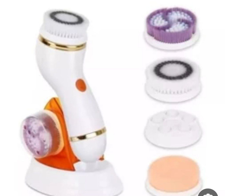 منبع تغذیه دوتا باتری نیاز دارد رنگ نارنجی. هست