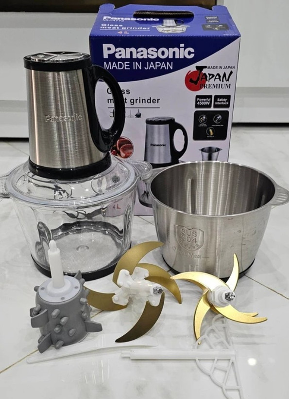 خردکن دو کاسه پاناسونیک 4 لیتر 6+4 تیغ تیتانیوم حک شده همراه با سیر پوست کن و همزن مدل PH-4772